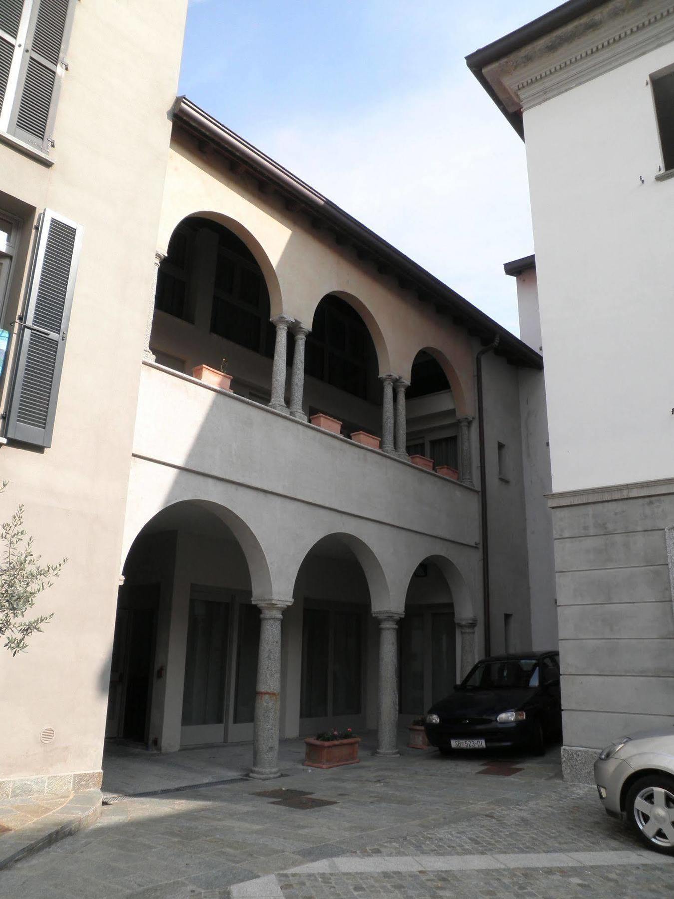 Parini Hotel Bosisio Parini Exterior photo